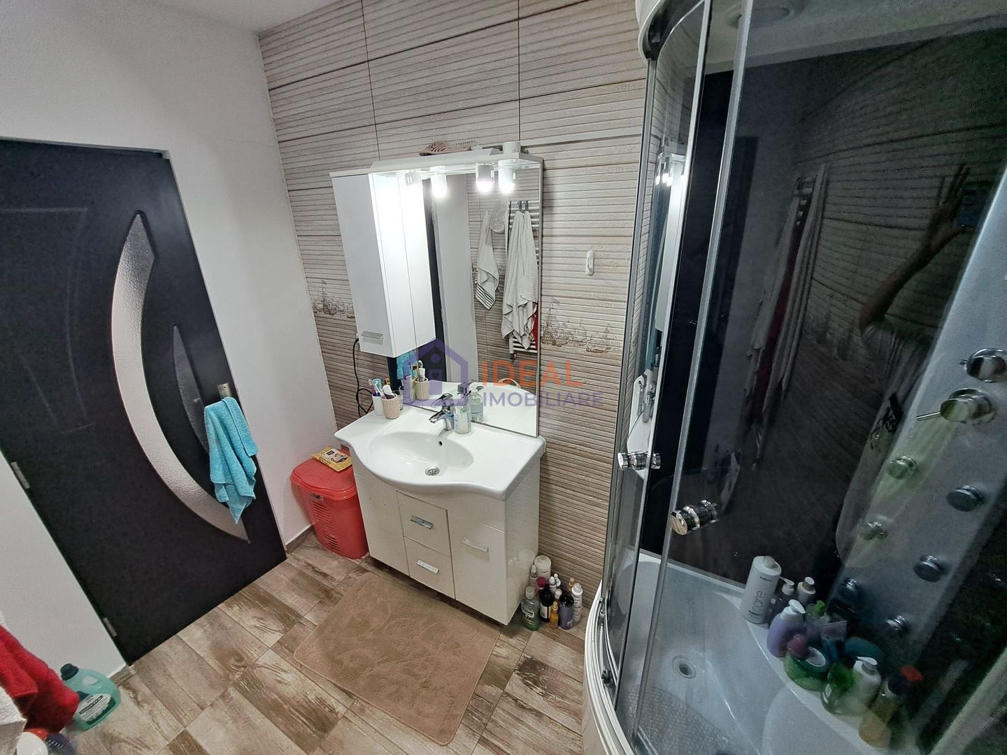 Casa cu 4 camere Mobilata-Utilata, in Cartierul Arhitectilor - Poză 10