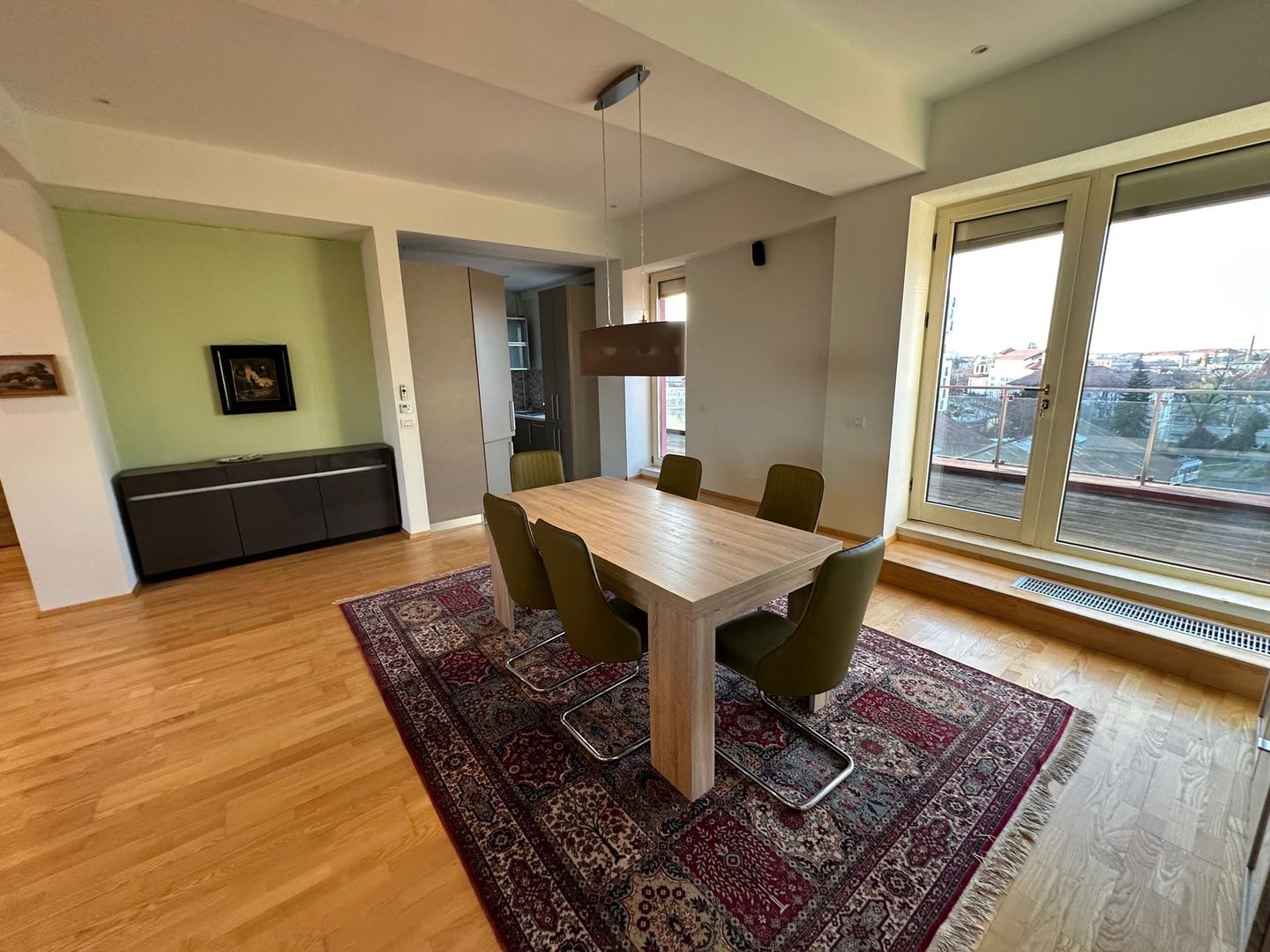 Penthouse de închiriat cu terase de 65 mp - Poză 4