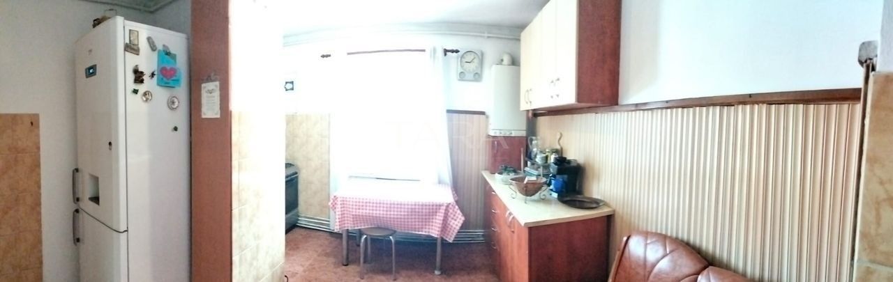 Apartament 3 camere, in zona centrala a localitatii - Poză 5