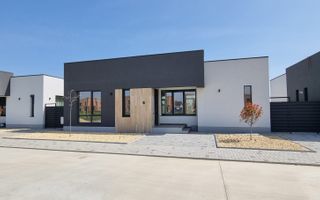 Investește în calitate: Case pe parter în cel mai nou și aerisit complex. - Poză 1