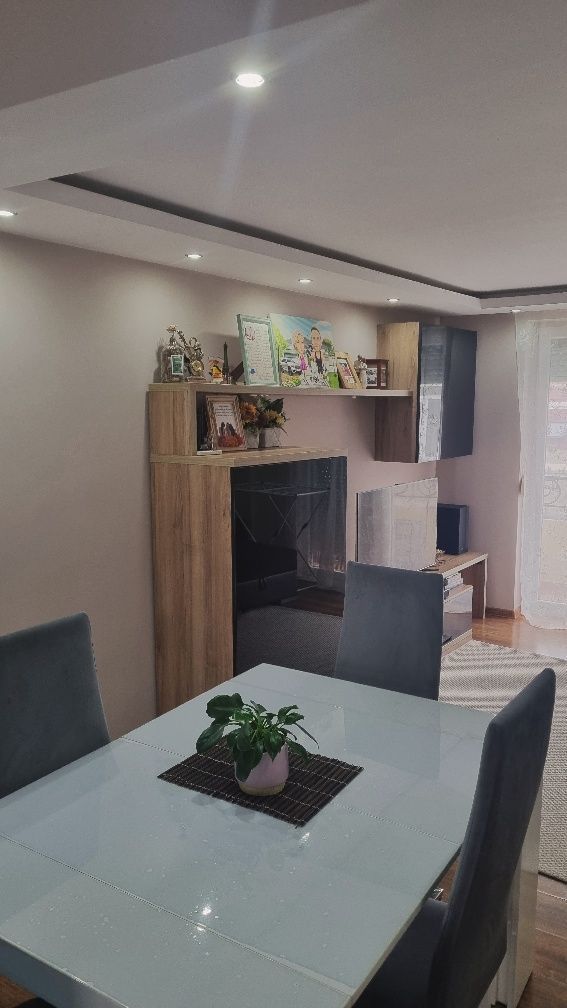 BRASADAS vinde ap 2 cam etaj 3 in centrul vechi! - Poză 7