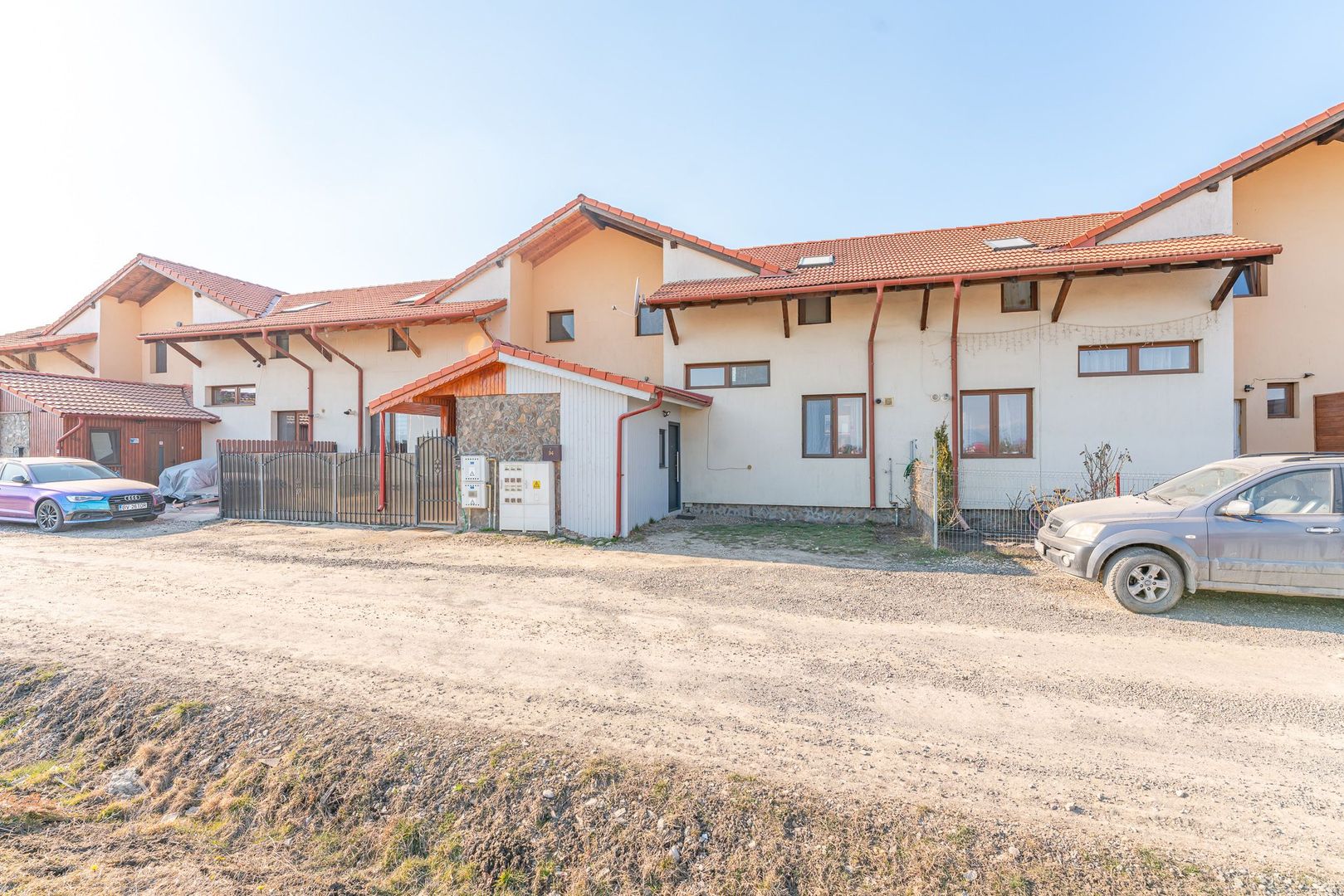 Casa insiruita compusa din 4 camere in Sanpetru - Poză 22