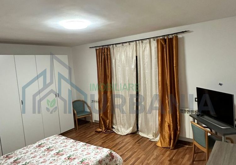 Inchiriez apartament cu 2 camere decomandat!! # - Poză 1