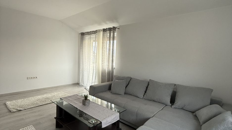 Apartament modern cu 2 camere, Calea Cisnădiei - Poză 1