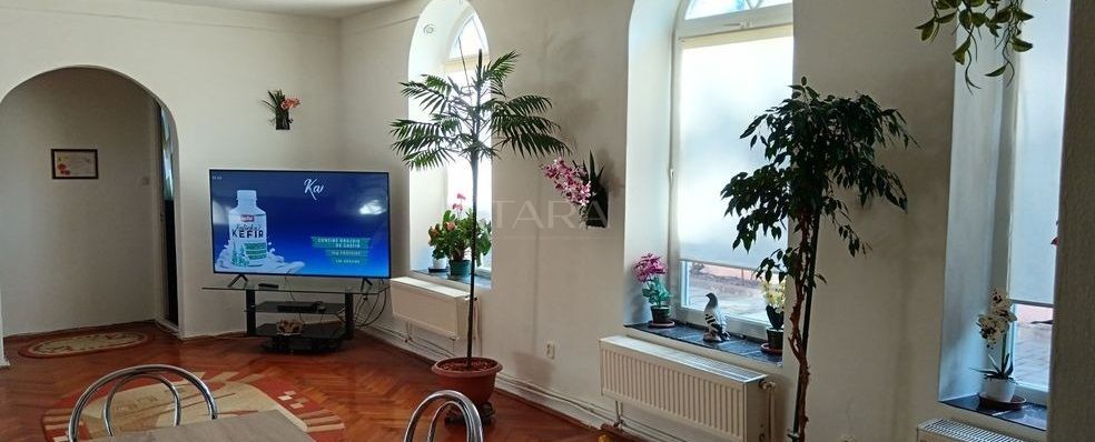 Casa 4 camere, zona Semicentrala - Poză 2