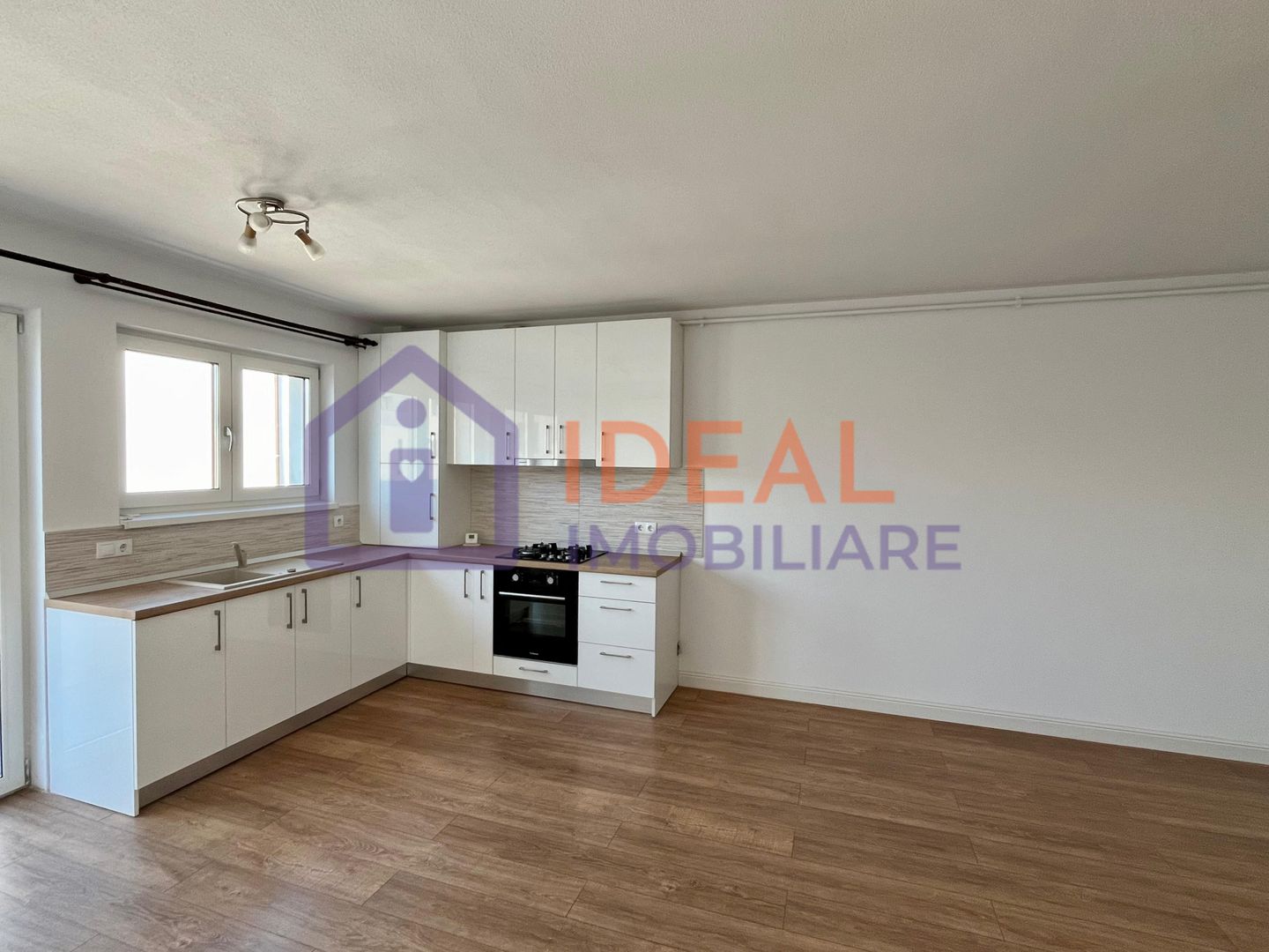 Apartament cu 3 camere si doua balcoane – Cartierul Arhitectilor - Poză 3