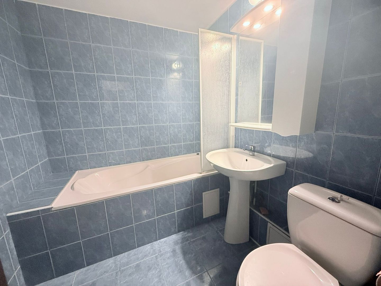 APARTAMENT ULTRAMODERN DECOMANDAT BLOC 1980 LUJERULUI - Poză 9