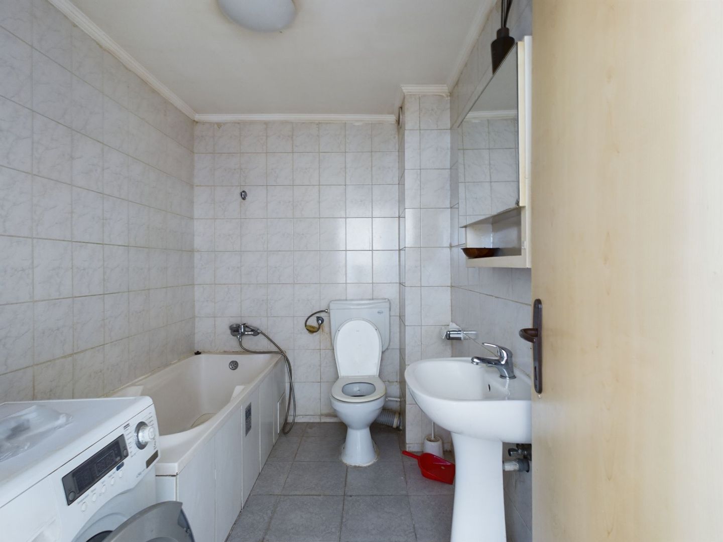 Apartament cu 3 camere, Hunedoarei - Poză 8