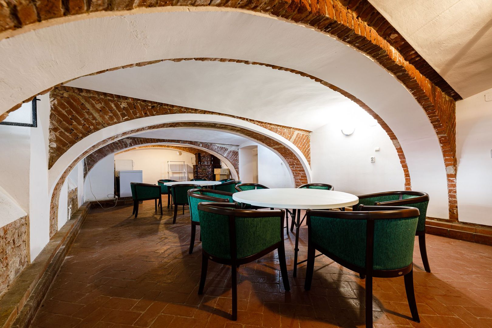 P-ta Maria | Spatiu Demisol | 97 mp | Acces parcare privata | Com. 0% - Poză 4