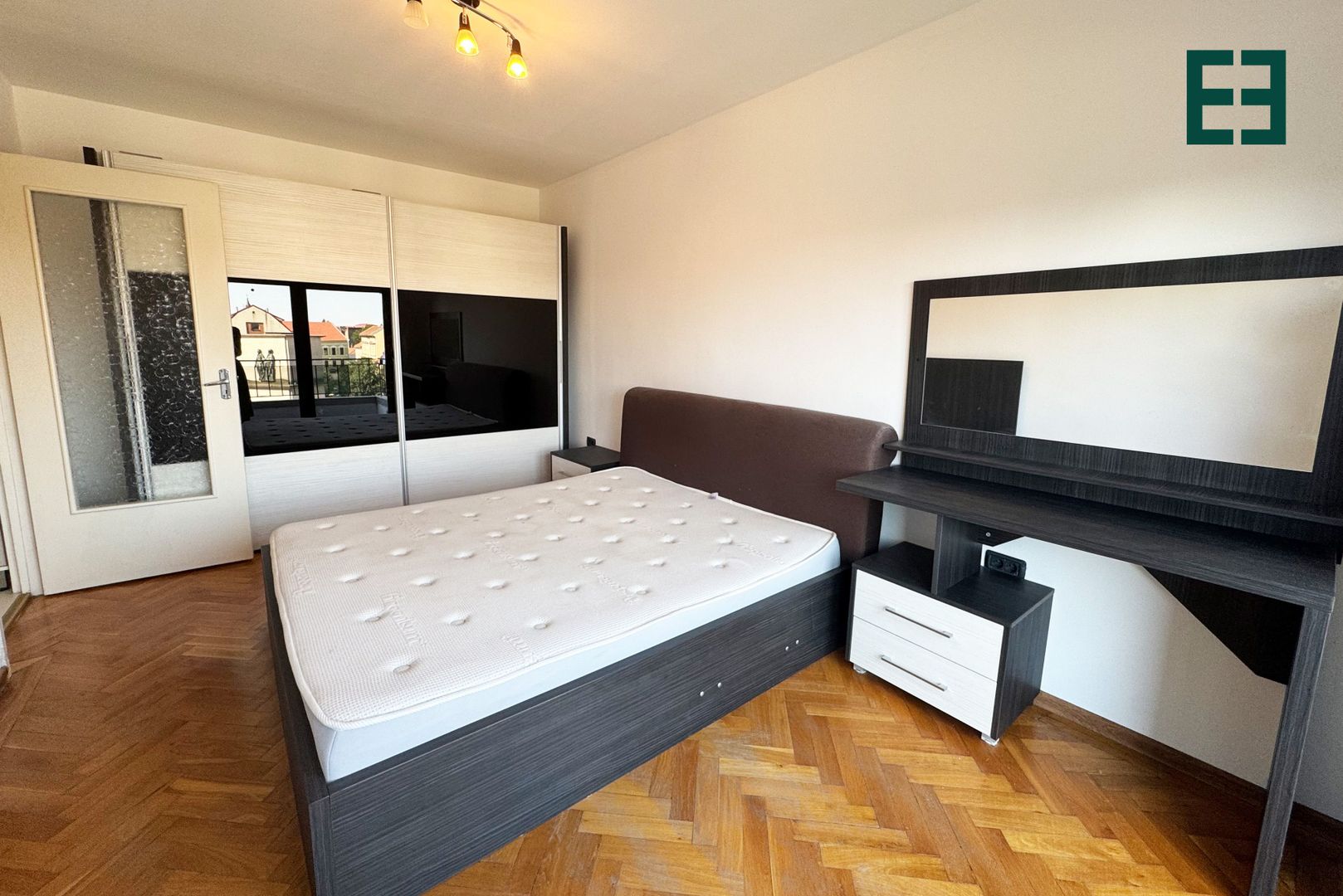 Apartament cu 2 camere zonă centrală - ARAD - Poză 9
