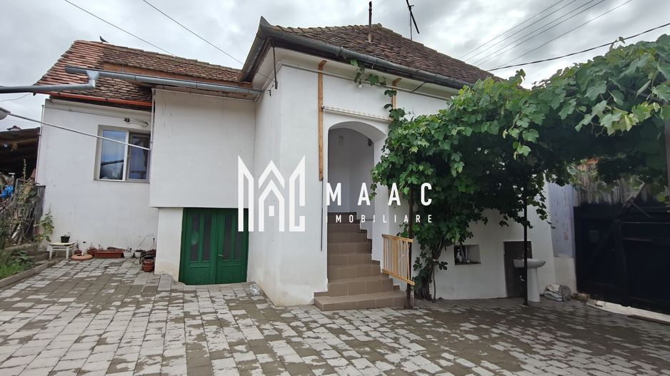 Casă 2 corpuri I 100 mpu  I Teren 970 mp I Front 25m I Săcel - Poză 1