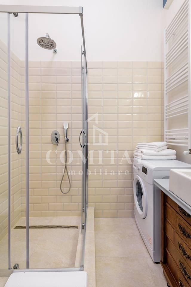 Apartament ultramodern în clădire istorica P-ța Unirii - Poză 12