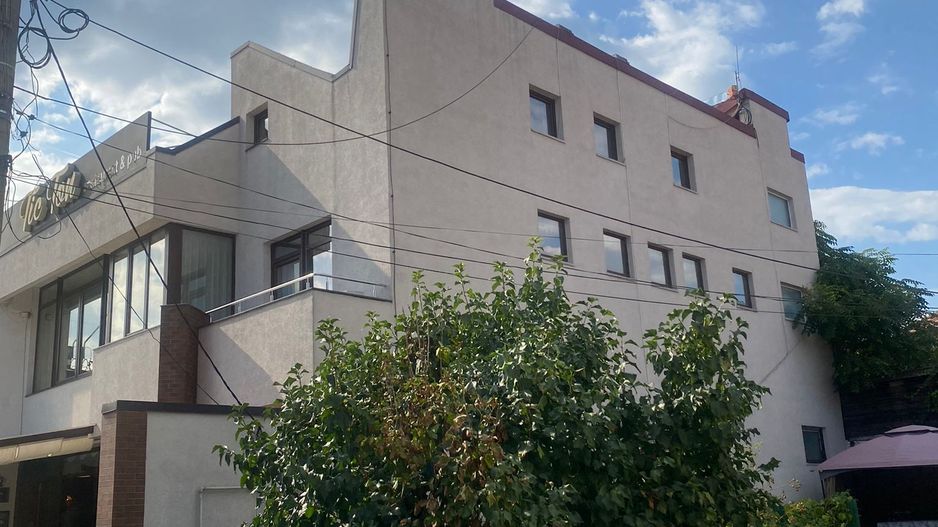 Spatiu comercial de inchiriat central Pitesti - Poză 1