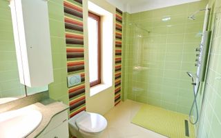 Casa spatioasa. Pretabil si pt. clinica, invatamant, camin varstnici. - Poză 32