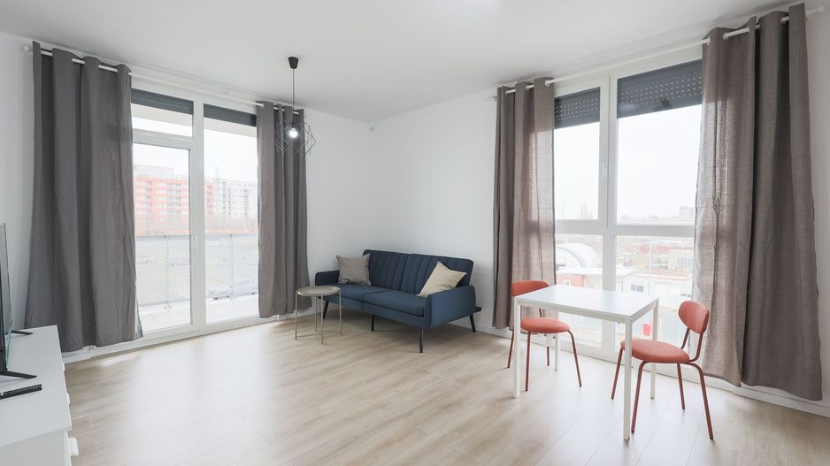 INCHIRIAT! Apartament 2 camere ARED, la prima închiriere! - Poză 2