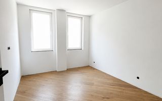 Apartament 3 camere, 2 bai, etaj intermediar, balcon, garaj, boxa - Poză 3