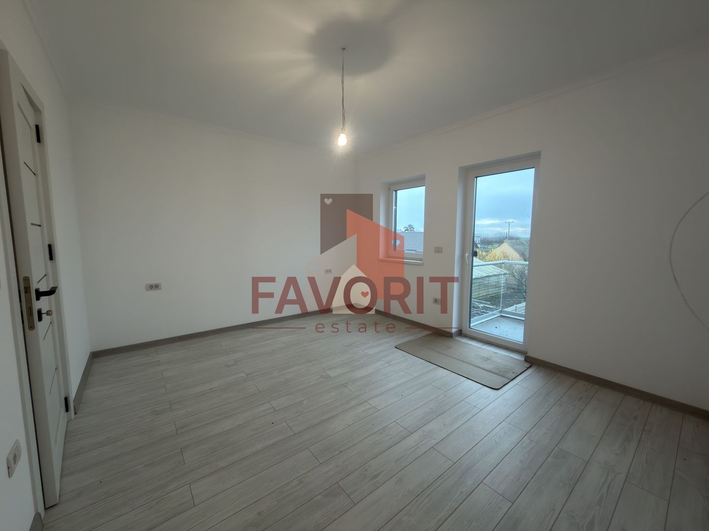 Casa individuala finalizata. Acces asfaltat - Poză 4