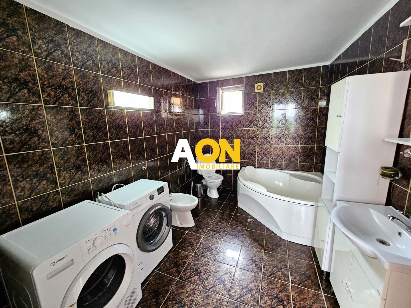 1/2 Duplex 4 camere, 341 mp teren, Cetate - zona Schit - Poză 11