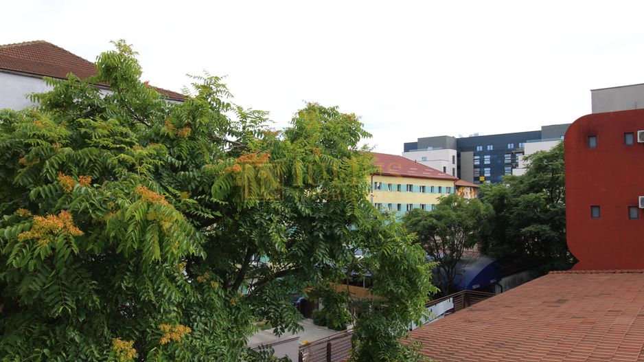 Complex Studentesc -  decomandat,  Boxa inclusa. - Poză 1