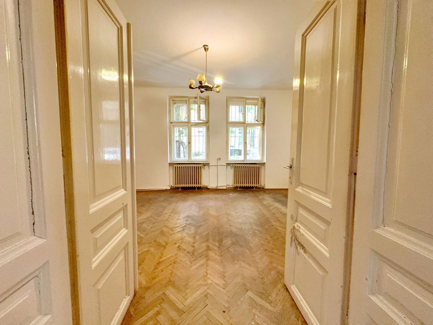 Casă / Vilă cu 6 camere de vânzare în zona Elisabetin - Poză 19