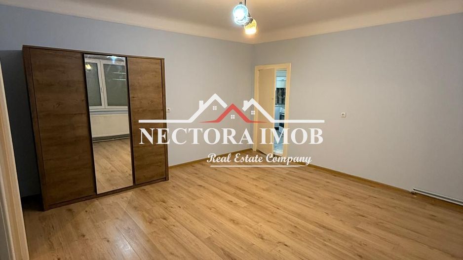 NECTORA IMOB-Apartament la casa, curte proprie, 86 mp, Parcare, 3 cam. - Poză 2