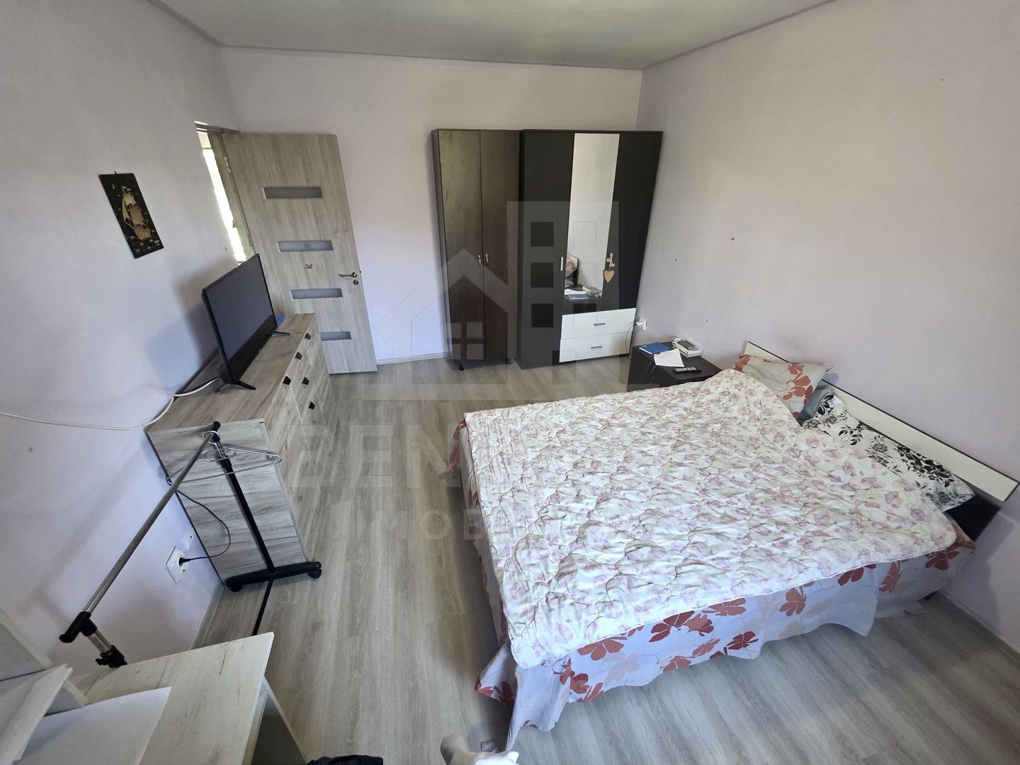 Casa Damila/Selgros-2 Dormitoare-Living-Bucatarie-Disponibila Imediat - Poză 4