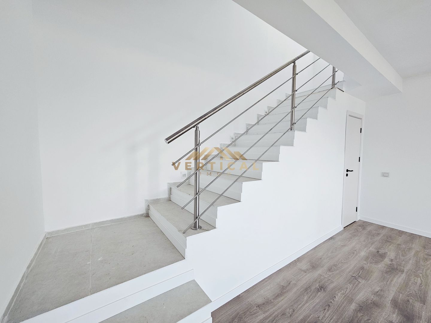 Casa individuala 4 camere | curte amenajata | comuna Berceni - Poză 12