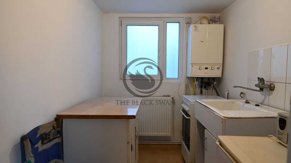 Casă din cărămidă de vanzare | 444 MP teren | Pleasa, PH | Comision 0% - Poză 8