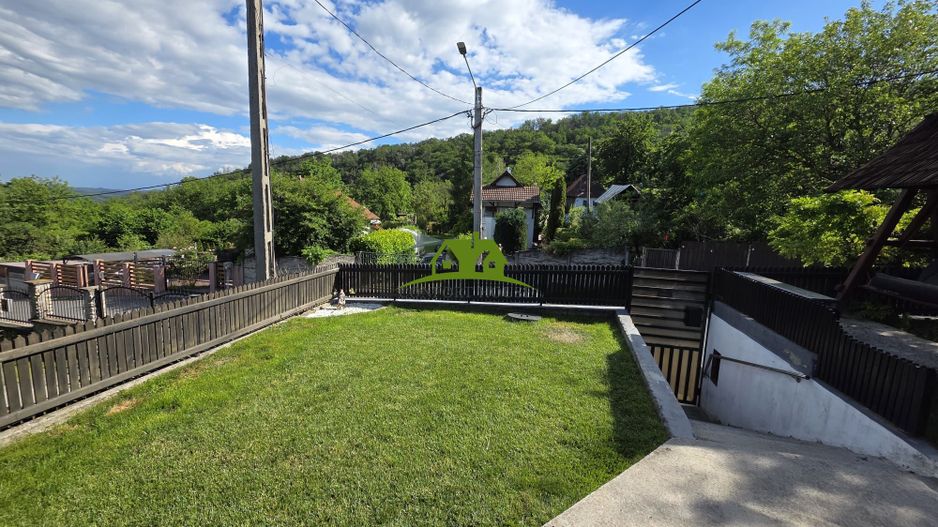 Casa P+M cu 4 camere  si 485 mp teren pe Dealul Malului, Rm Valcea - Poză 6