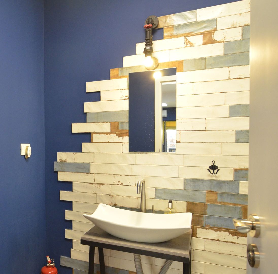 Inchiriem vila spatioasa singur in curte zona Tunari - Poză 11