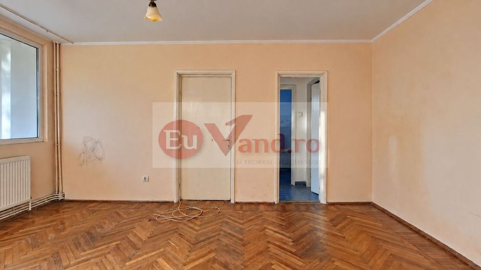 De vanzare apartament cu 2 camere Tiglina 1, etaj 3, 49.000 euro - Poză 1