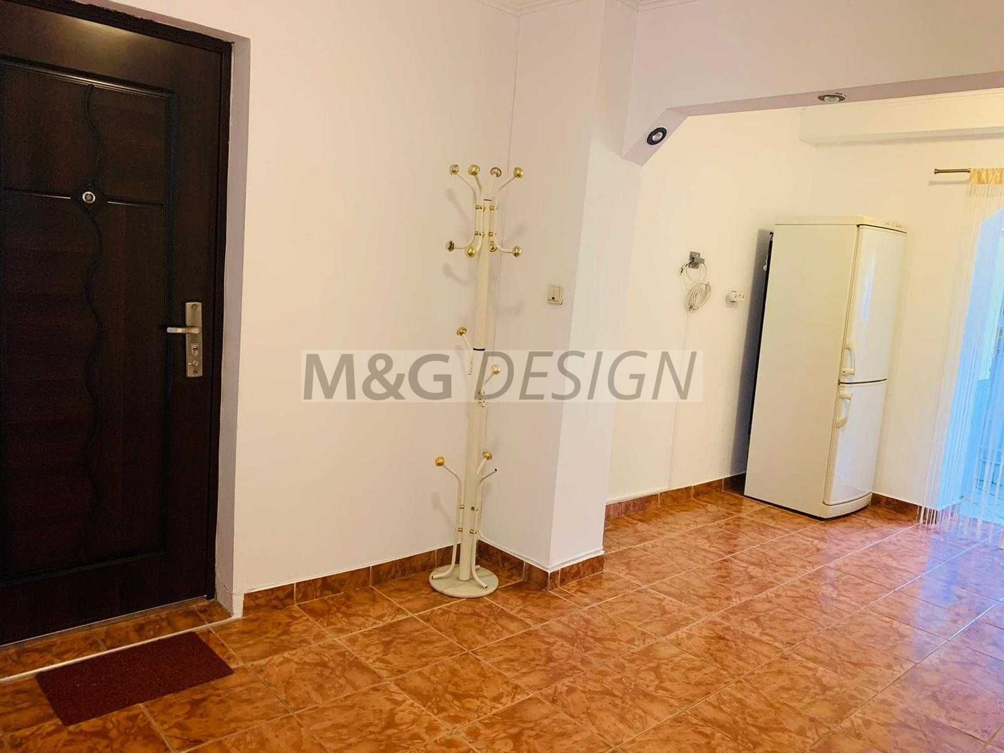 2 camere decomandat  Lipovei parter centrala proprie - Poză 3