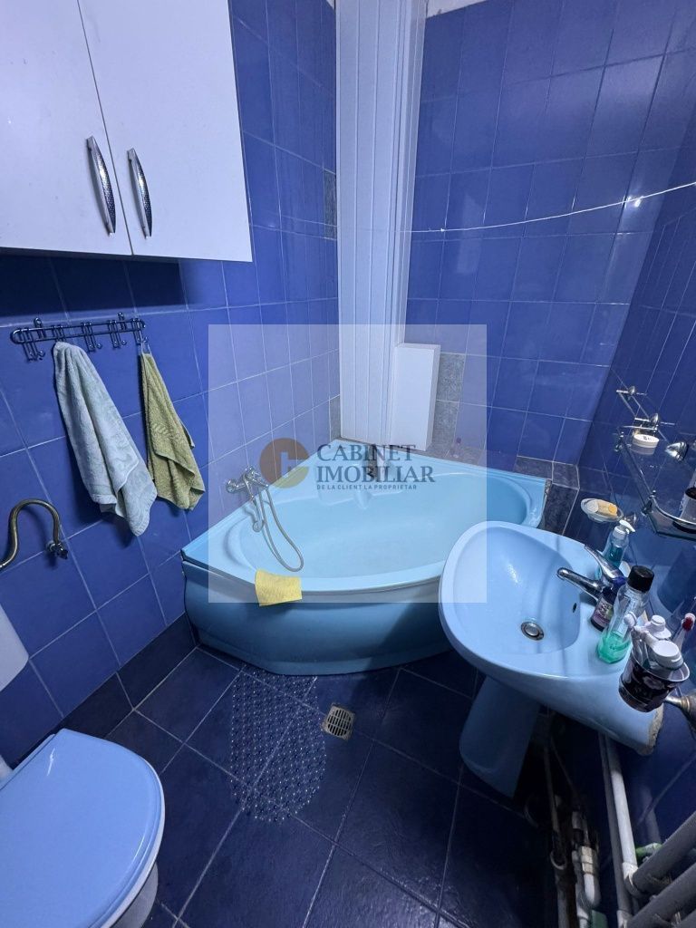 2 camere I Piata Sfintii Voievozi - Victoriei I Parter inalt - Poză 12