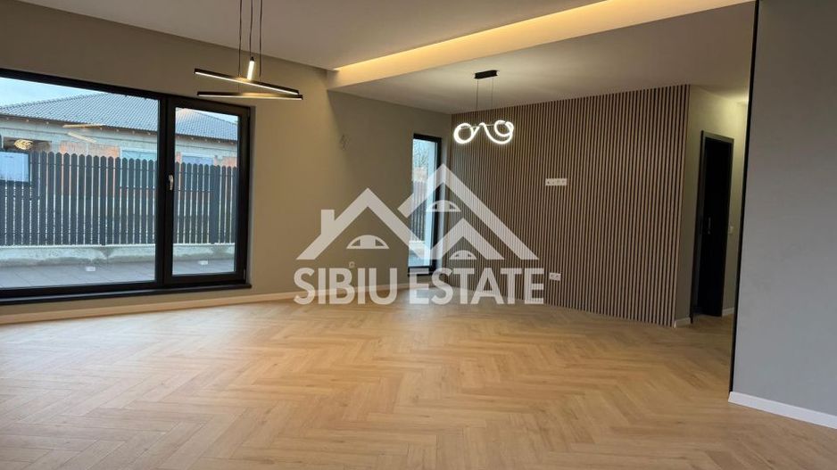 Apartament exclusivist 4 camere, intabulat, 115 mp , Grădină 200 mp , - Poză 2