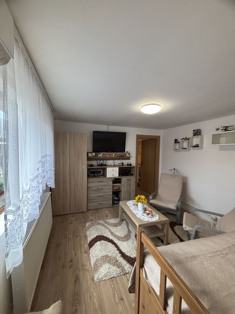 Casa de vânzare în zona Girocului - Poză 9