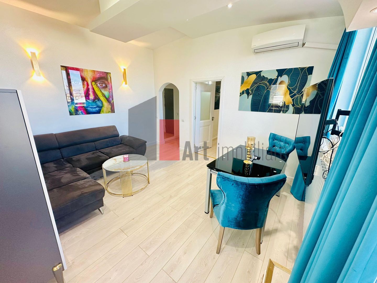 APARTAMENT DE 2 CAMERE SALA PALATULUI - Poză 1