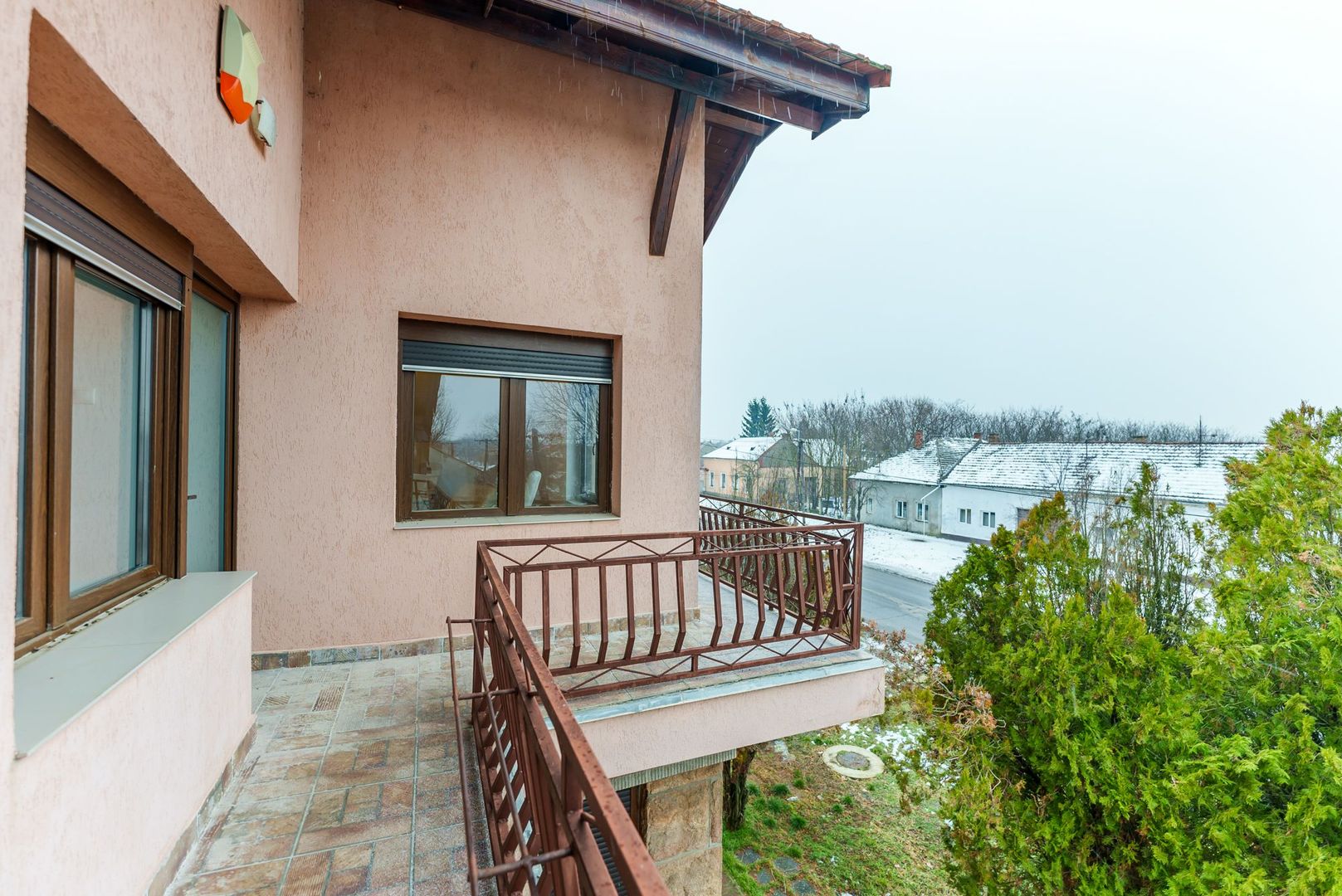 Casă deosebită două nivele în Battonya - Poză 9