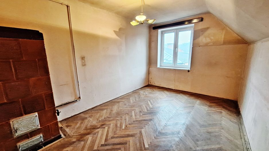 Apartament 2 camere in vila la poalele Tampei, 99000 euro - Poză 8