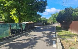 Casă cu 2 niveluri, compusă din 2 apartamente distincte, Tomesti - Poză 6