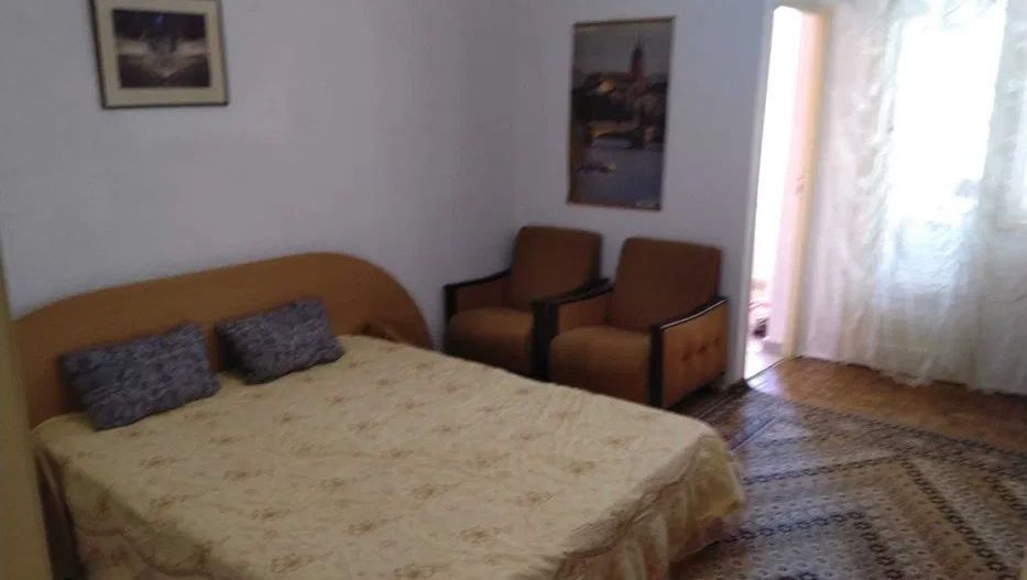 Garsonieră Mobilată și Utilată – Lumină Naturală și Posibilități Excel - Poză 7