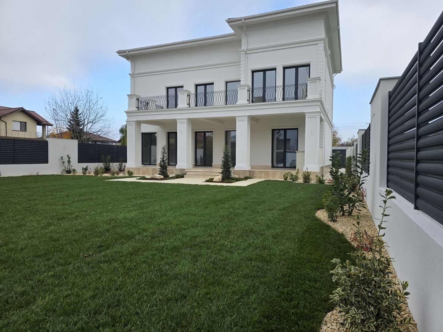 Vila superba excelent pozitionata in Pipera - Poză 11