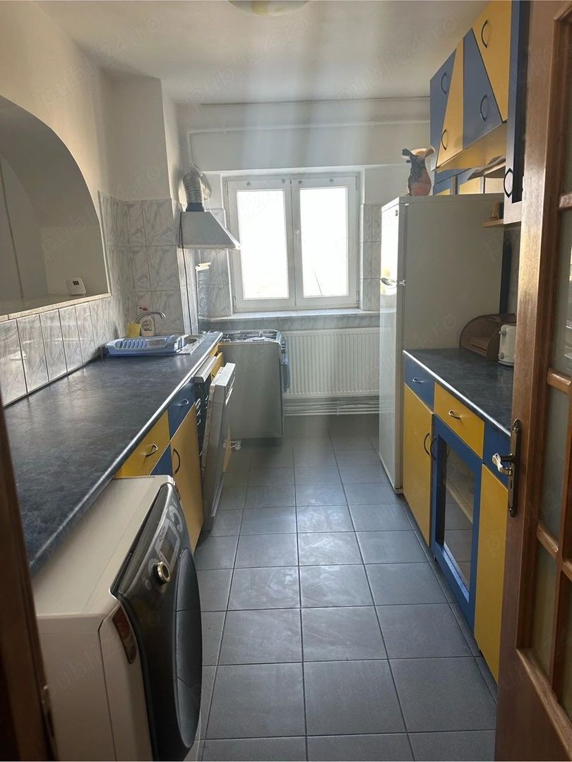 Apartament decomandat 3 camere - Poză 3