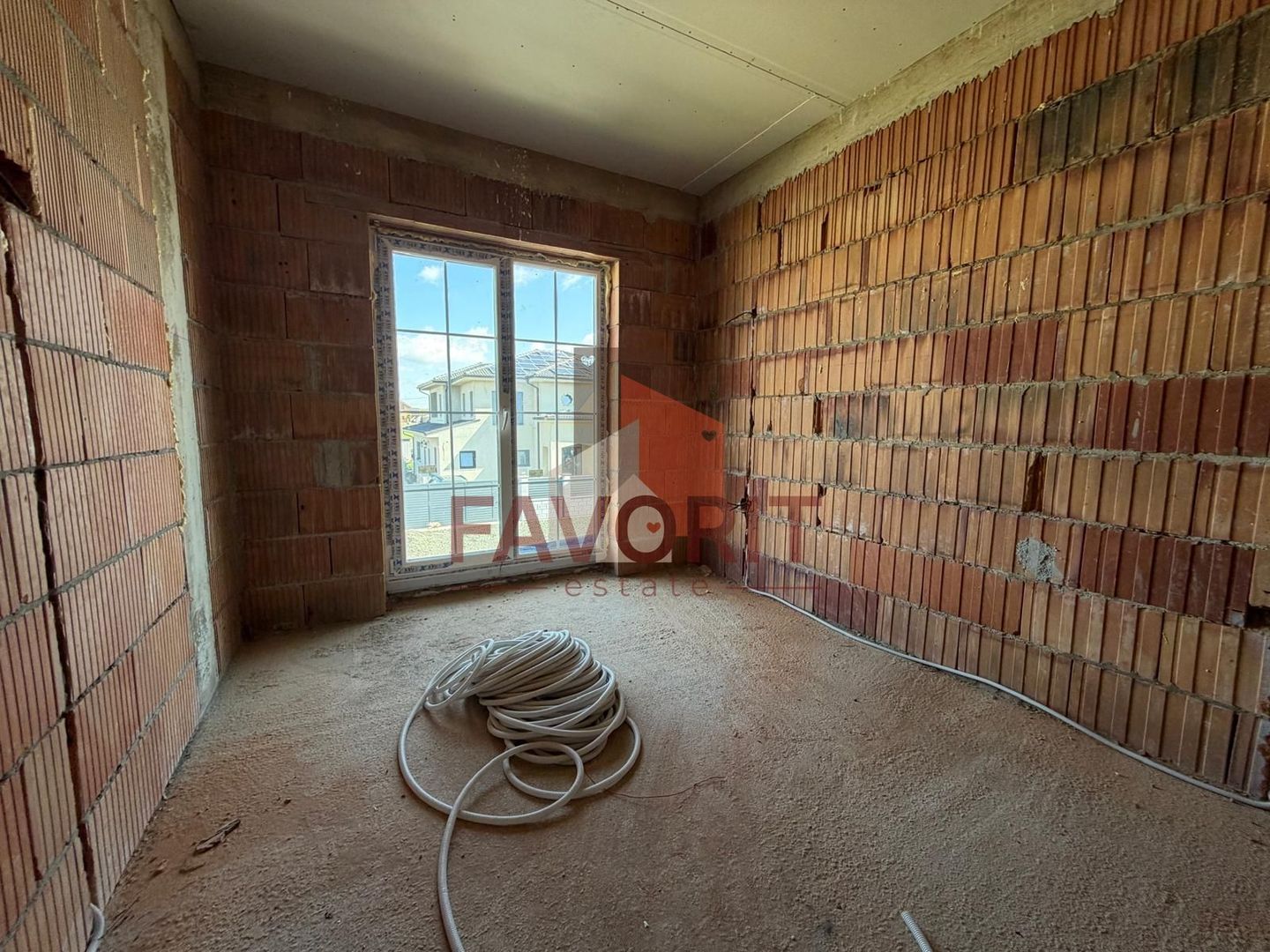 Duplex | 3 camere | Parter+Etaj | Toate utilitatile | Sanandrei | - Poză 6