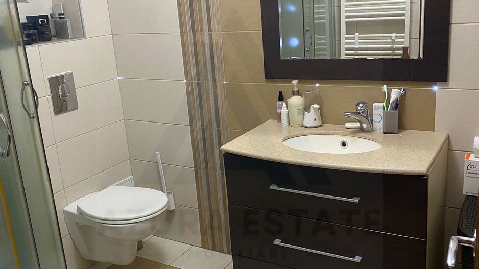 Casa moderna 4 camere 100 mp utili curte si parcare privata Cisnadie - Poză 11