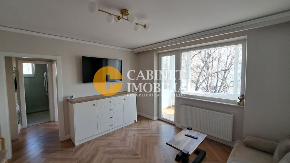 Apartament 3 camere Super Copou – Ultracentral, Complet Renovat - Poză 1