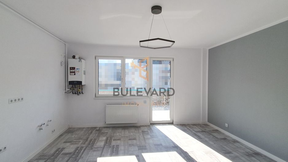 Apartament cu 2 camere + Terasa, zona strazii Eroilor! - Poză 1