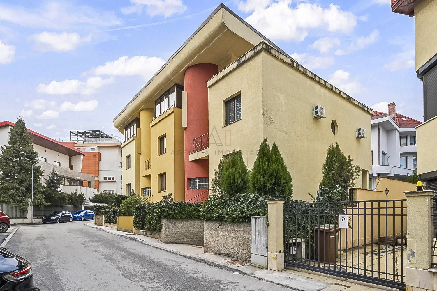 Vila Soseaua Nordului | Gradina | Garaj - Poză 1