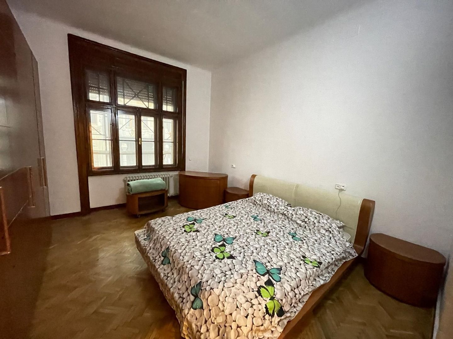 P-ta Victoriei | Decomandat | 2 dormitoare | 2 bai - Poză 9