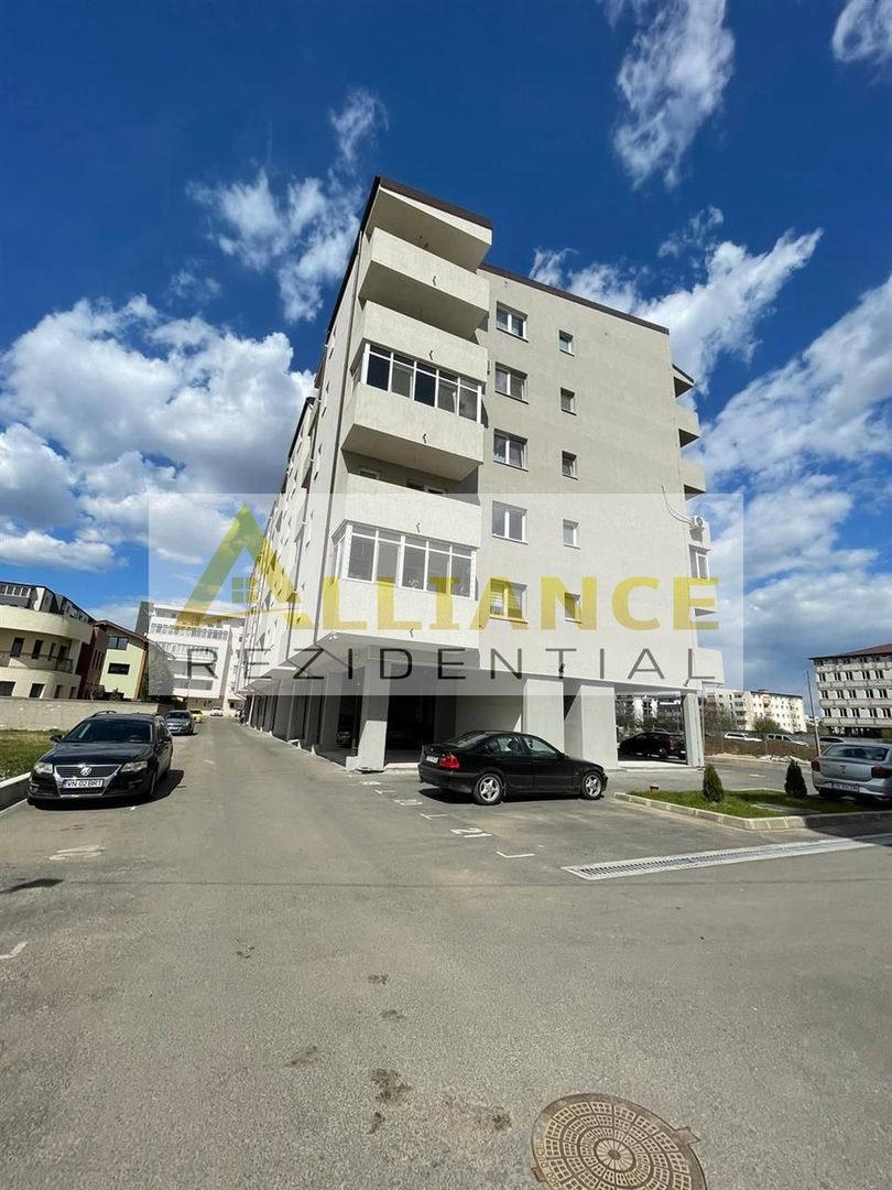 Apartament cu 3 camere | decomandat - SECTOR 4 - - Poză 2