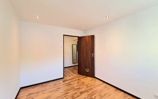Apartament 3 camere de vânzare, zona Racadau , 76 mp, spatii-comerciale-brasov. - Poză 8